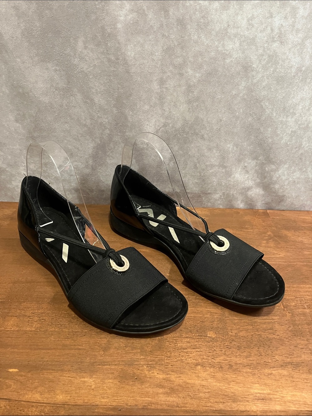 Anne Klein Sport Black Open-Toe Slingback Sandals with Ring Detail size 9.5